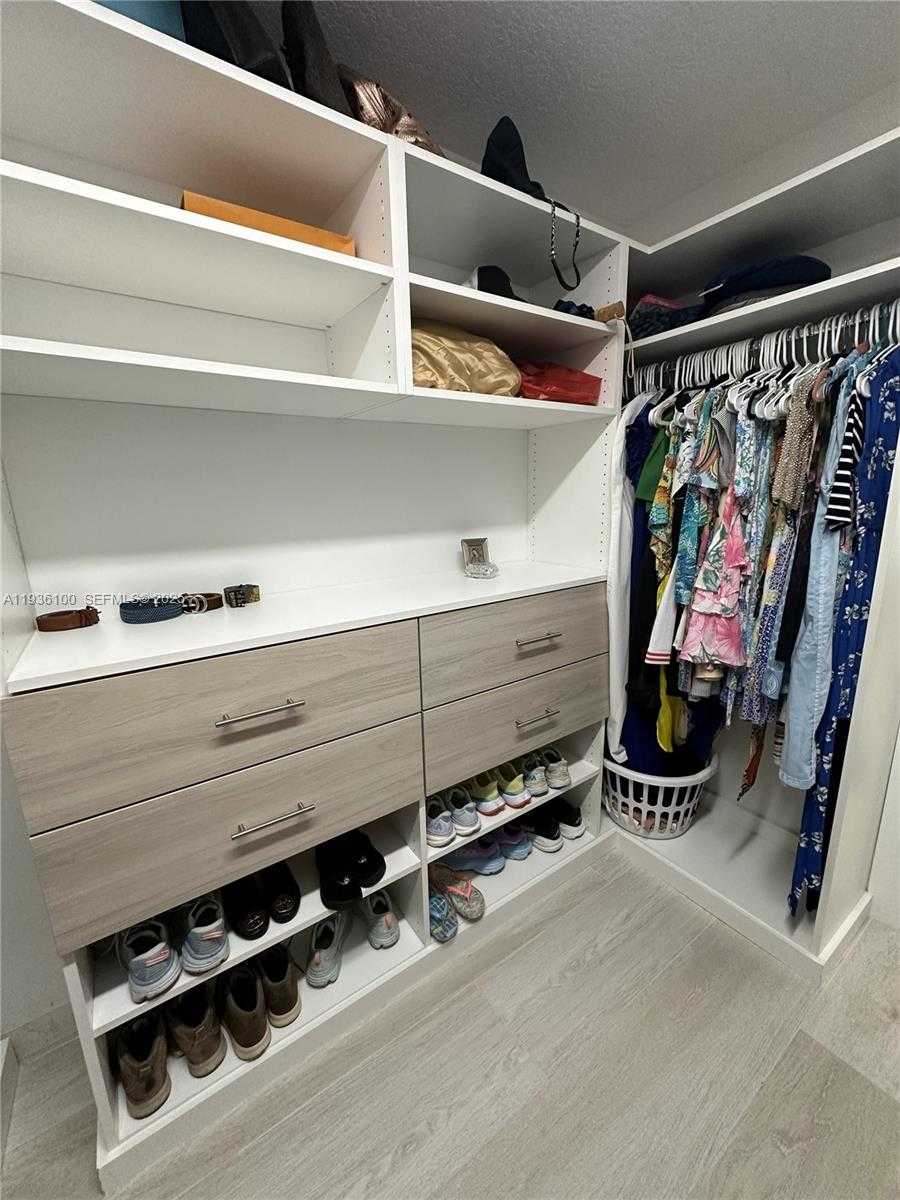 Small Image of 2 ALNWICK RD, Palm Beach Gardens Number 32