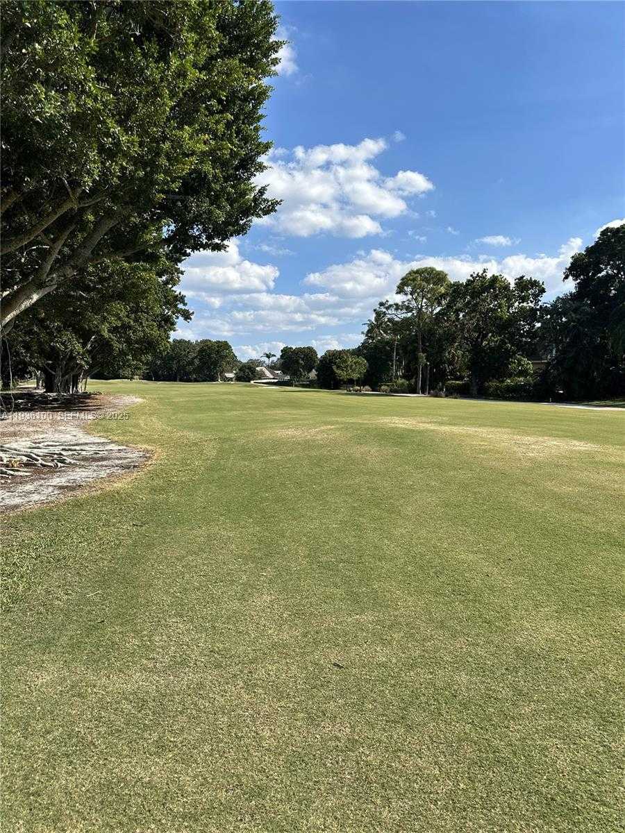 Small Image of 2 ALNWICK RD, Palm Beach Gardens Number 46