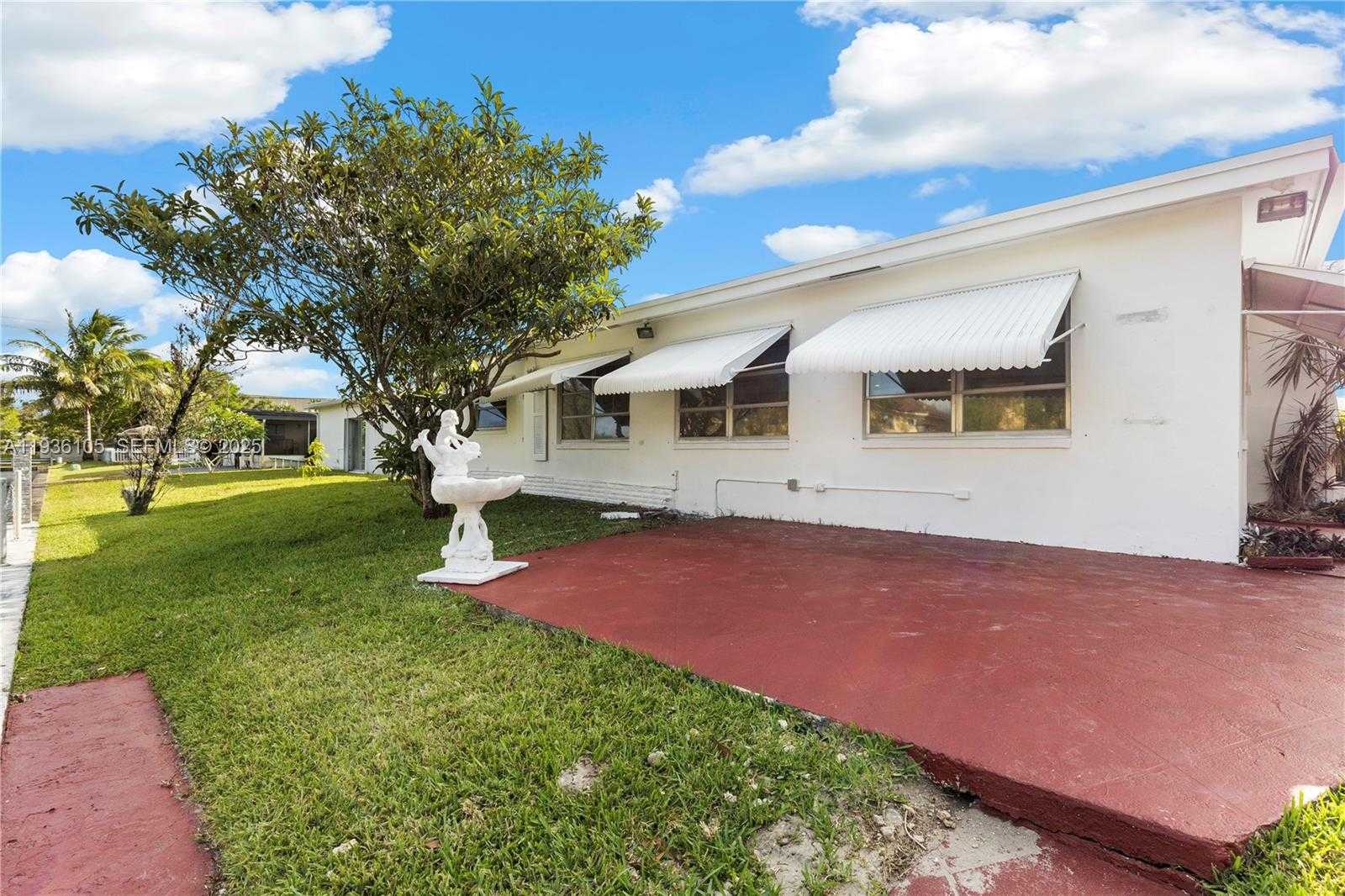 Small Image of 5706 NORTH WEST 81ST AVE, Tamarac Number 21