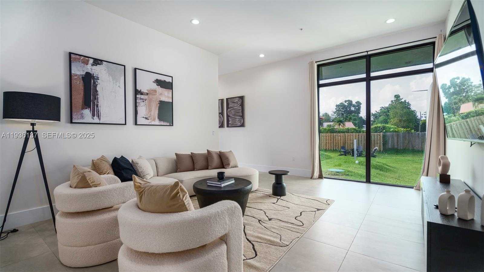 Small Image of 11911 NORTH WEST 2 ST, Plantation Number 25