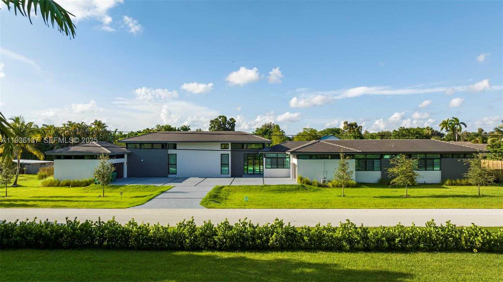 Small Image of 11911 NORTH WEST 2 ST, Plantation Number 3