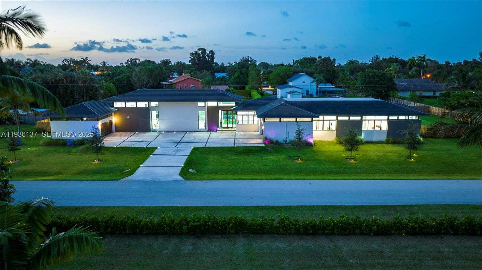 Small Image of 11911 NORTH WEST 2 ST, Plantation Number 4