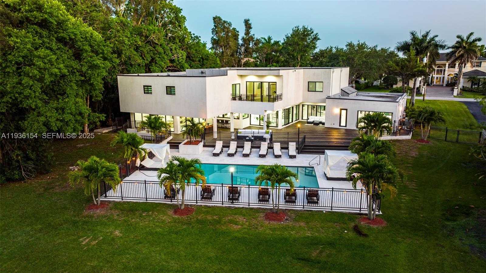 Small Image of 11861 NORTH WEST 4TH ST, Plantation Number 11