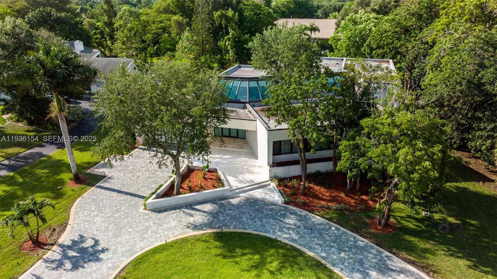 Small Image of 11861 NORTH WEST 4TH ST, Plantation Number 16