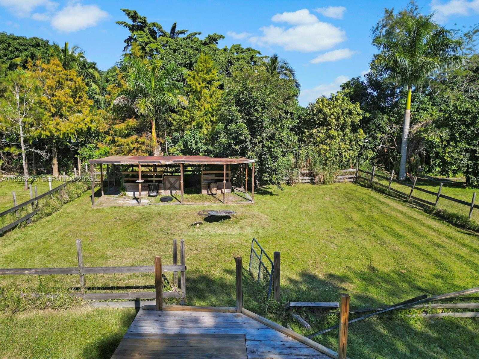 Small Image of 18901 SOUTH WEST 59TH ST, Southwest Ranches Number 42