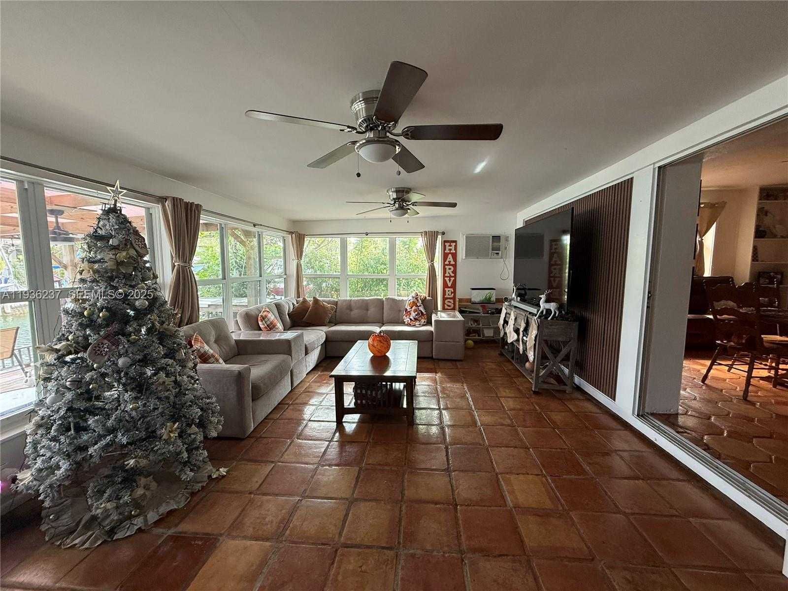 Small Image of 715 EAST CARIBBEAN DR E, Lower Keys Number 12