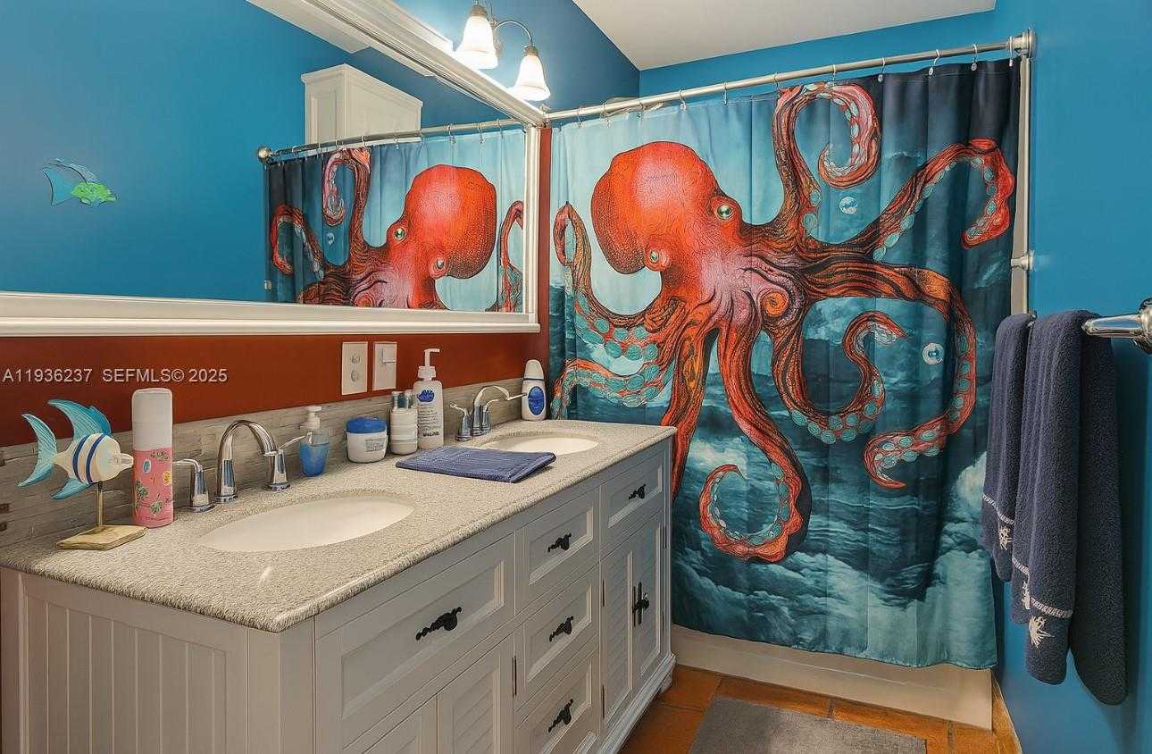 Small Image of 715 EAST CARIBBEAN DR E, Lower Keys Number 14