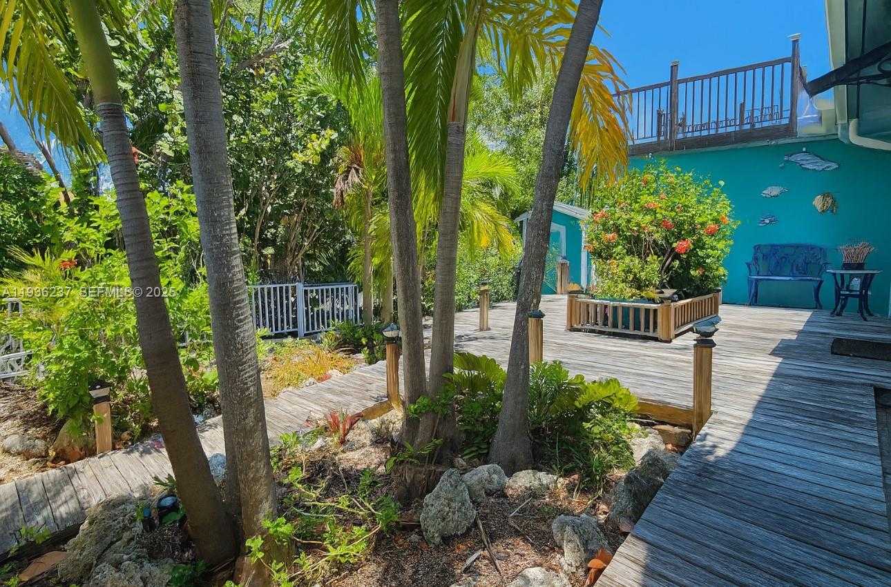 Small Image of 715 EAST CARIBBEAN DR E, Lower Keys Number 3