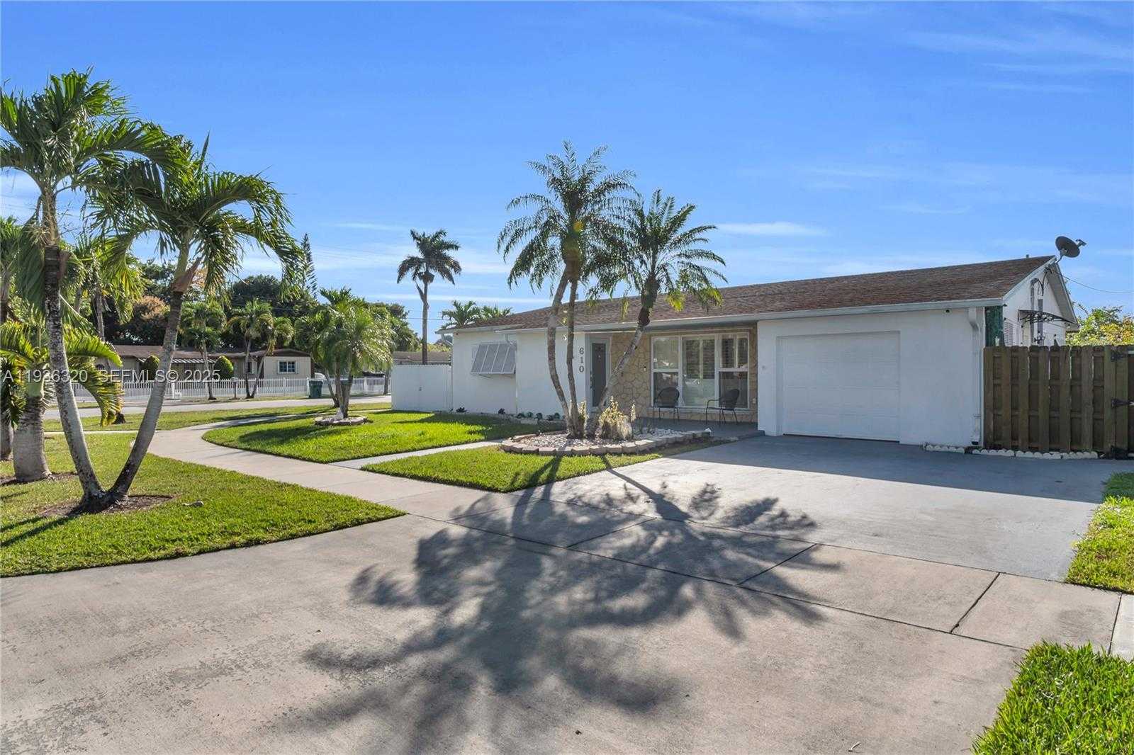 Small Image of 610 NORTH WEST 16TH ST, Homestead Number 2