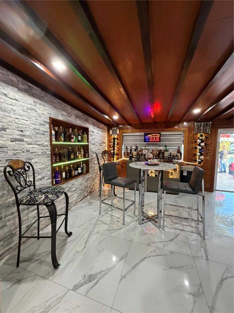 Small Image of 15022 SOUTH WEST 67TH LN, Miami Number 11