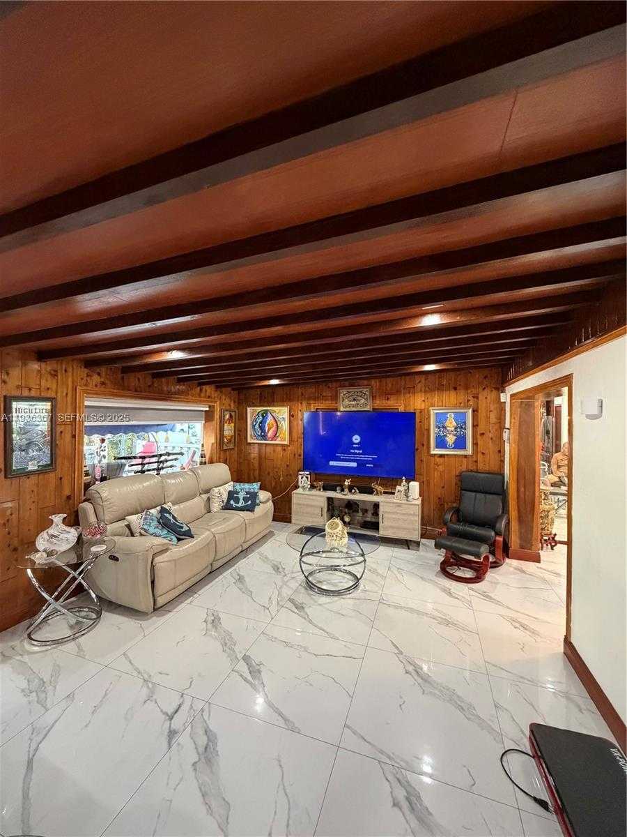 Small Image of 15022 SOUTH WEST 67TH LN, Miami Number 14