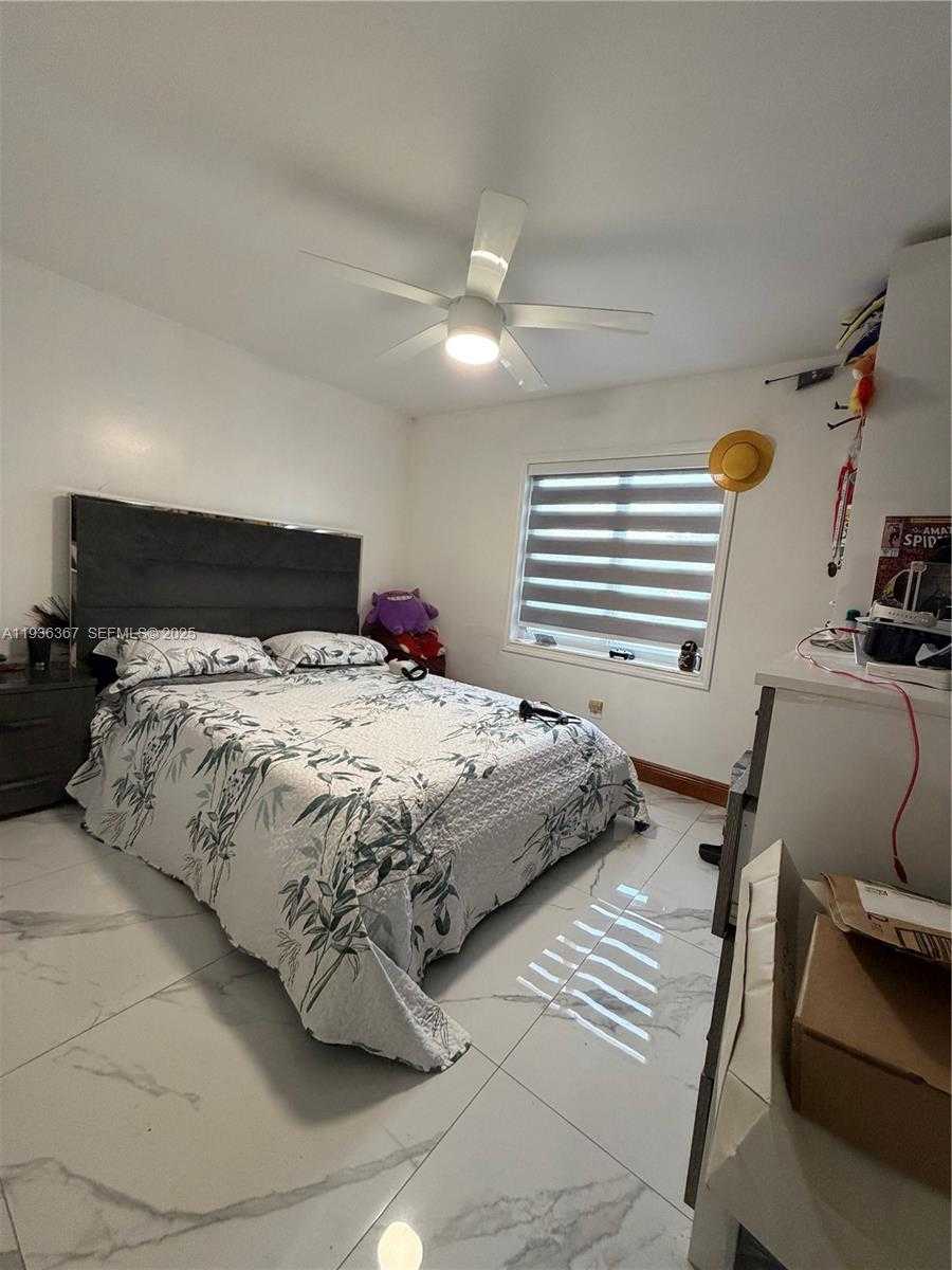 Small Image of 15022 SOUTH WEST 67TH LN, Miami Number 19