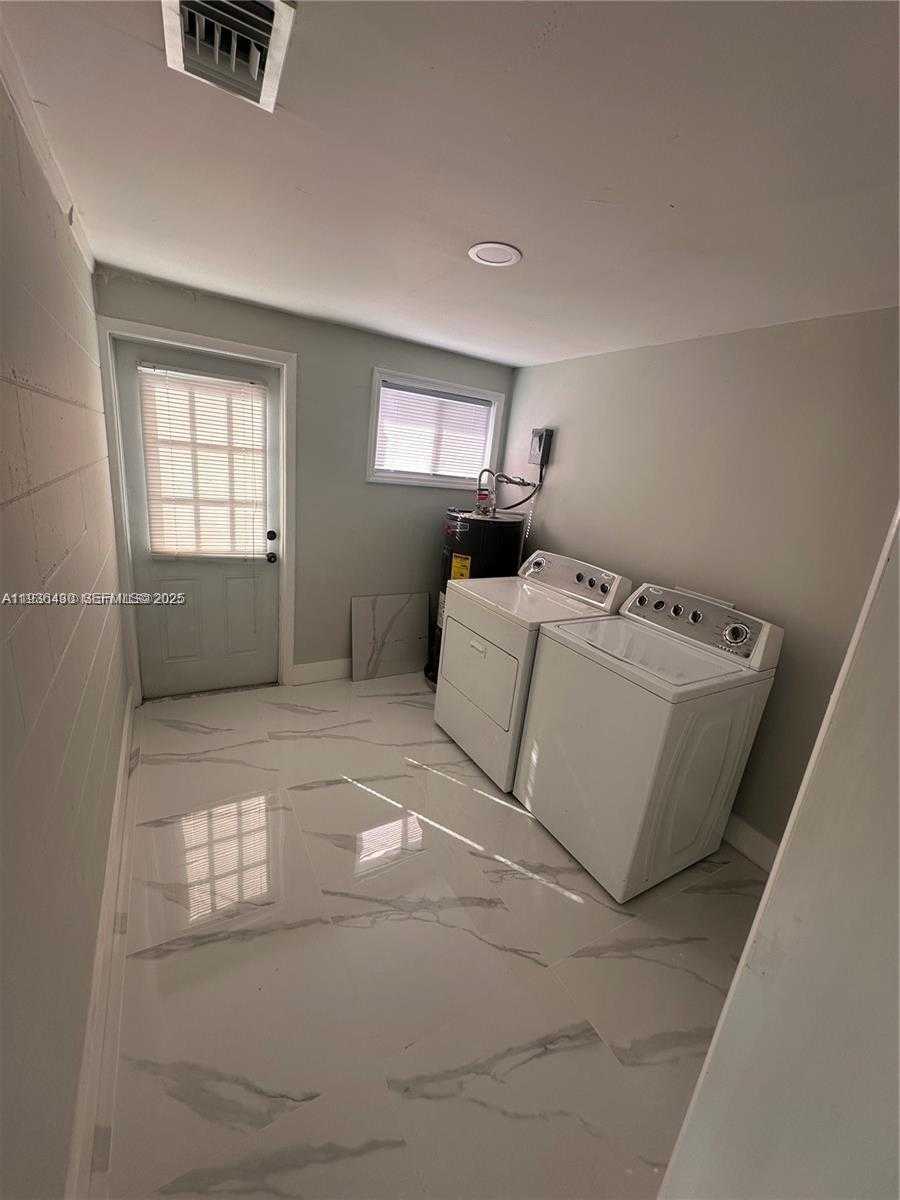 Small Image of 130 VIRGINIA CT, Englewood Number 19