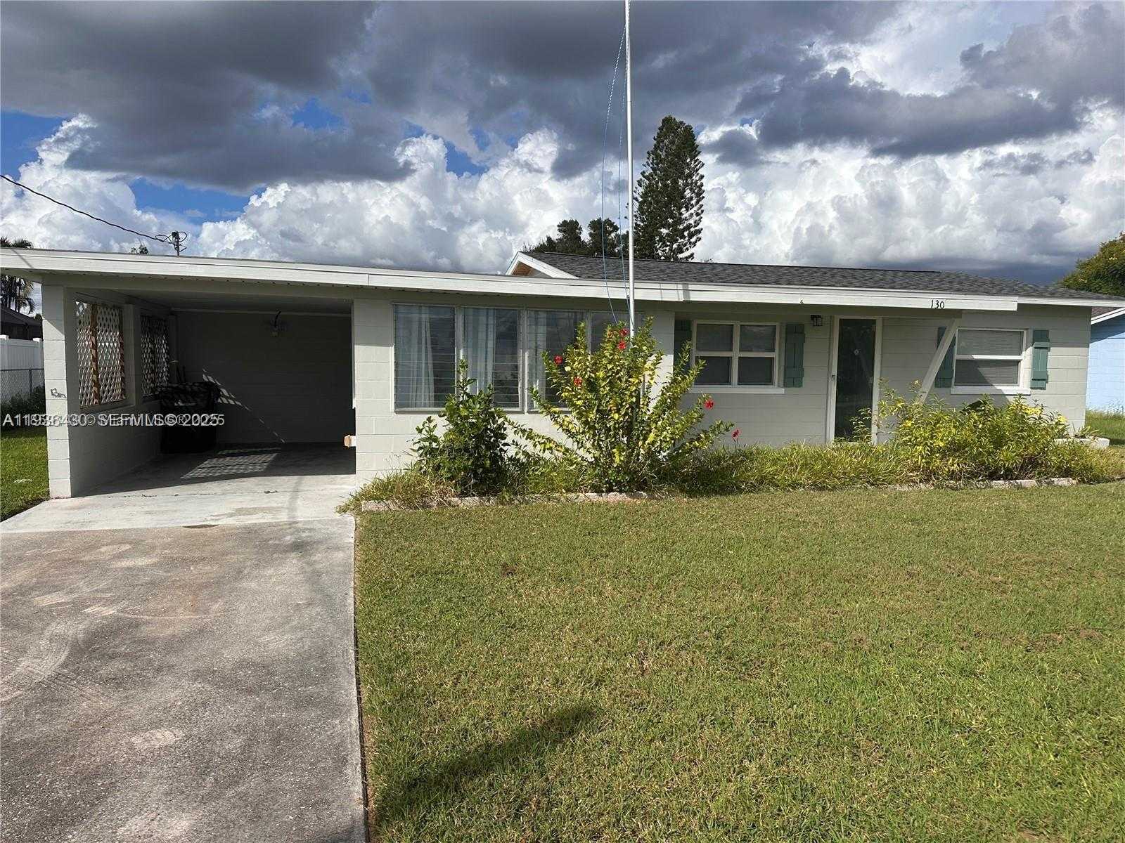 Small Image of 130 VIRGINIA CT, Englewood Number 4