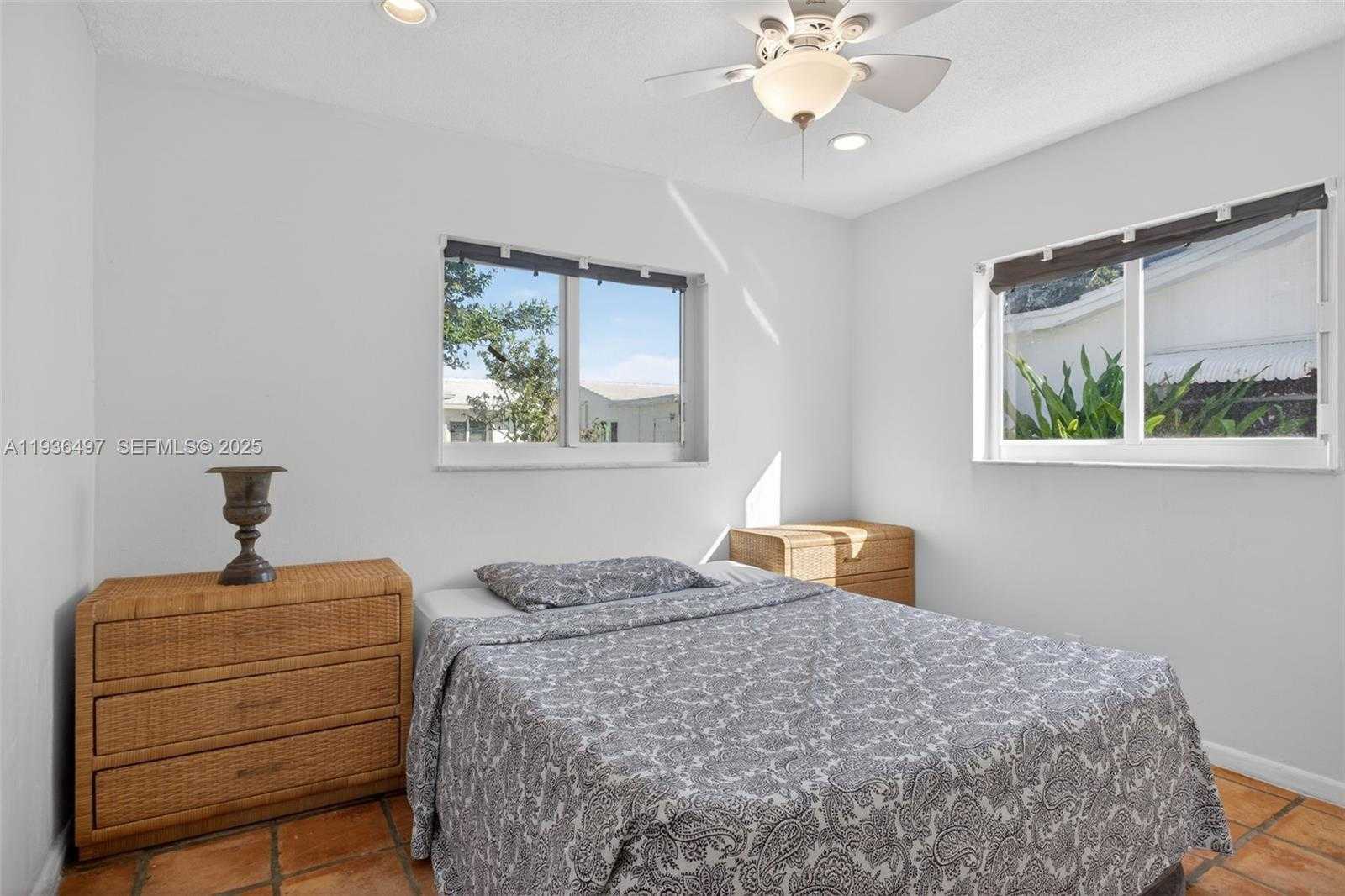 Small Image of 6711 NORTH WEST 72ND ST, Tamarac Number 18