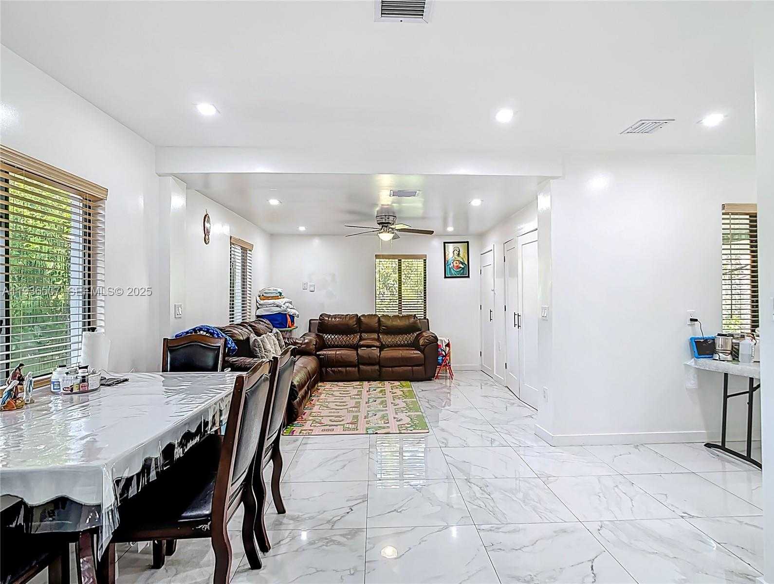 Small Image of 10045 SOUTH WEST 172ND ST, Miami Number 12