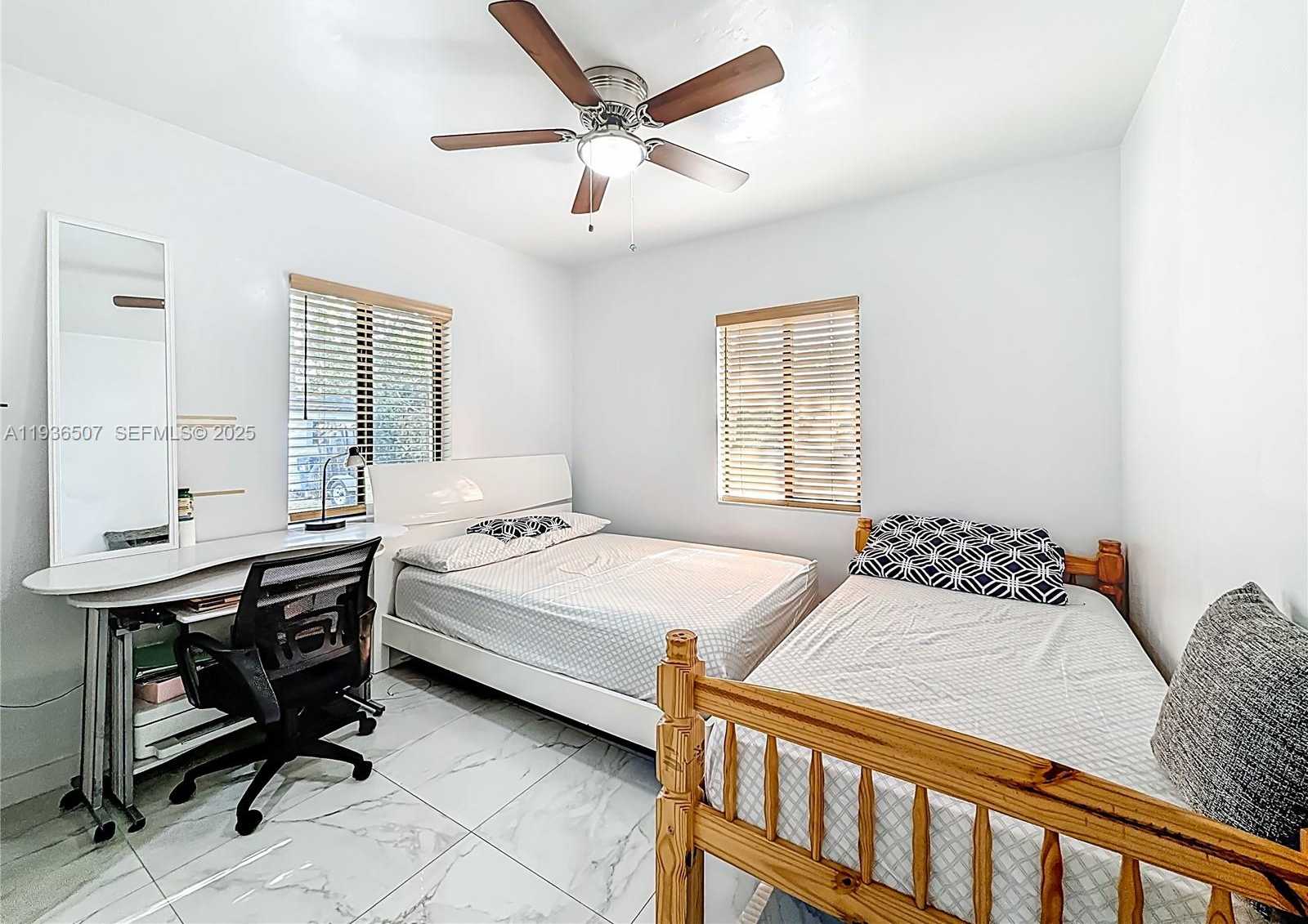 Small Image of 10045 SOUTH WEST 172ND ST, Miami Number 27