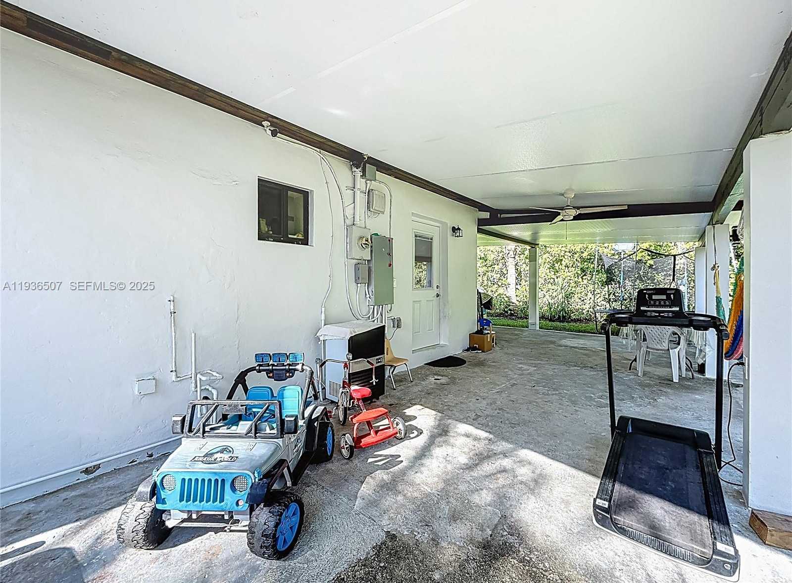 Small Image of 10045 SOUTH WEST 172ND ST, Miami Number 31