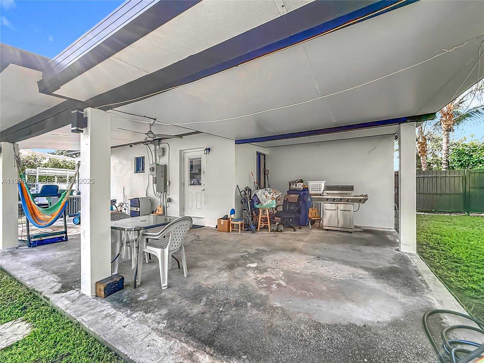 Small Image of 10045 SOUTH WEST 172ND ST, Miami Number 33