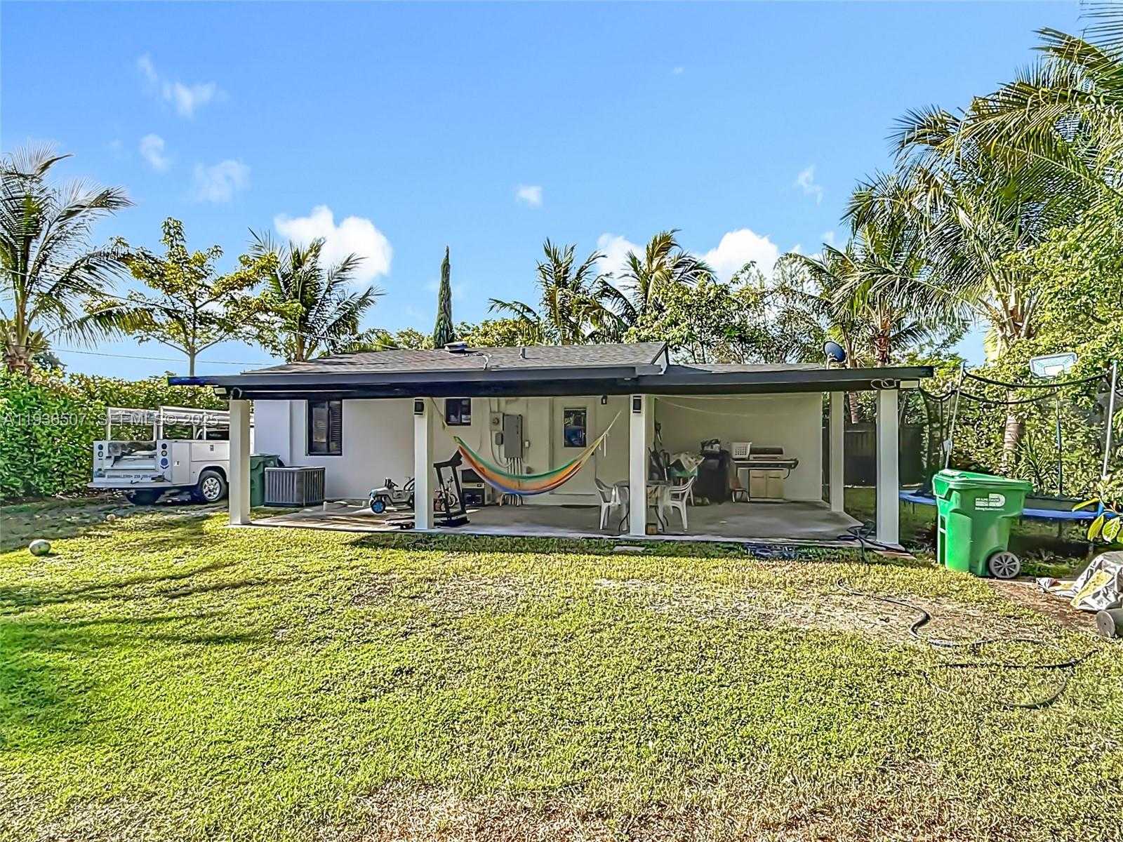 Small Image of 10045 SOUTH WEST 172ND ST, Miami Number 38