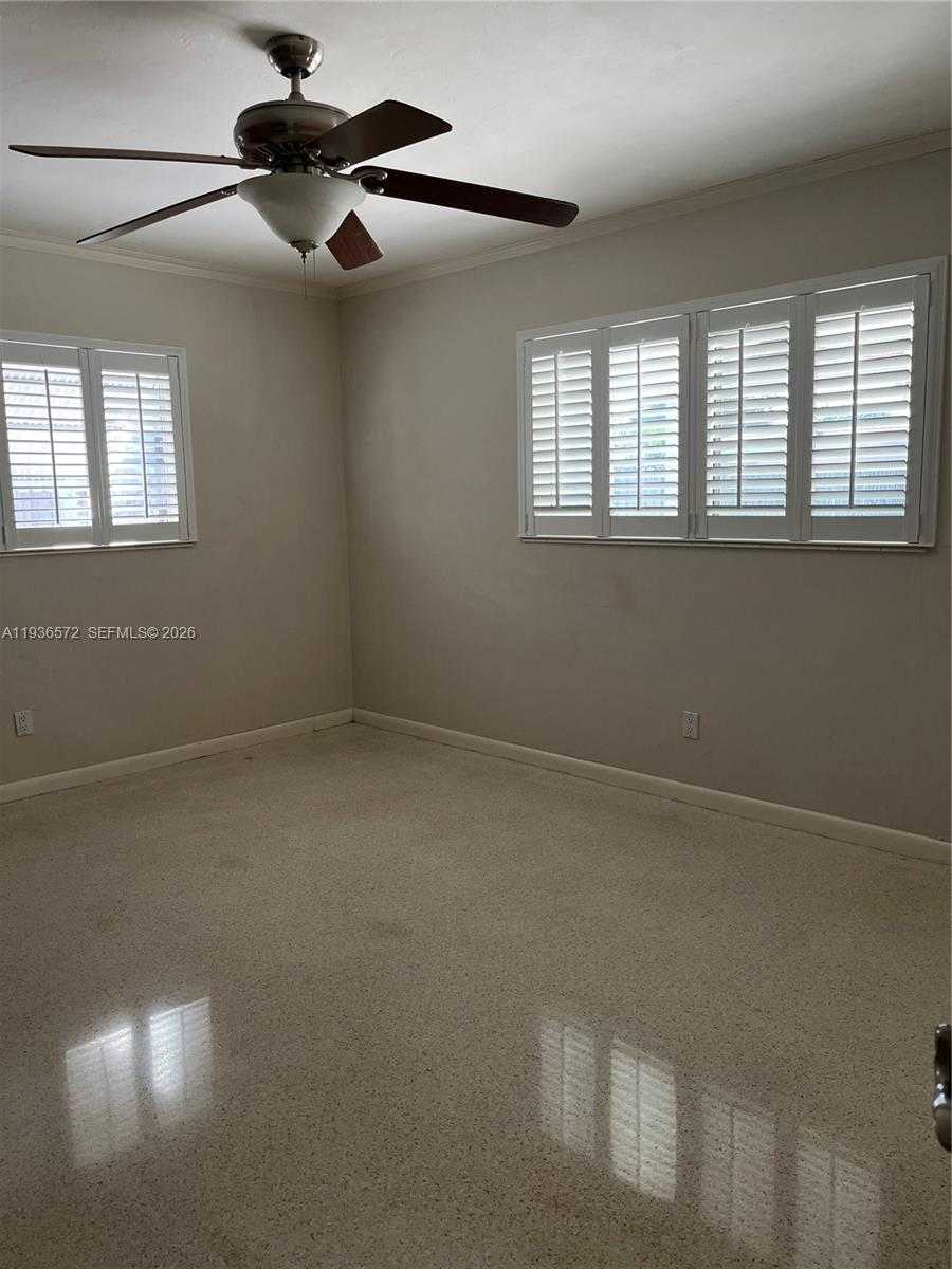 Small Image of 3912 GARFIELD ST, Hollywood Number 12