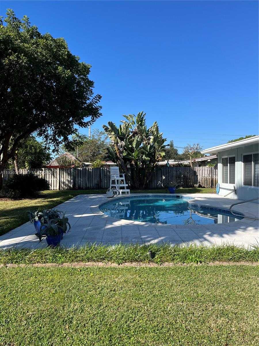 Small Image of 3912 GARFIELD ST, Hollywood Number 21