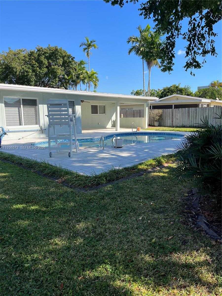 Small Image of 3912 GARFIELD ST, Hollywood Number 22