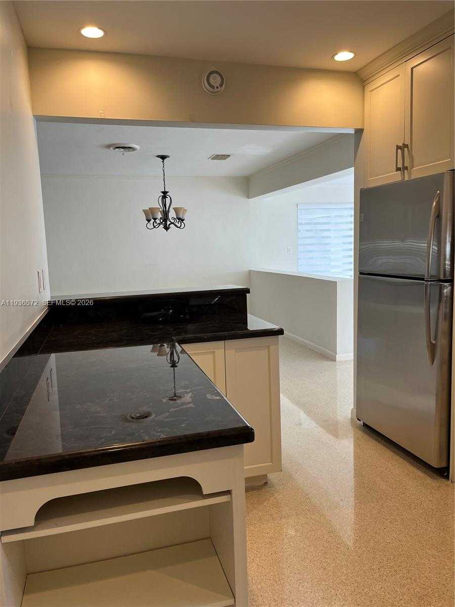 Small Image of 3912 GARFIELD ST, Hollywood Number 8