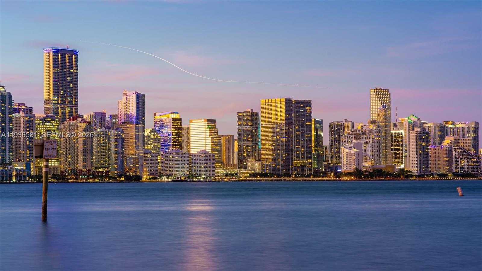 Small Image of 446 MADEIRA AVE, Coral Gables Number 18