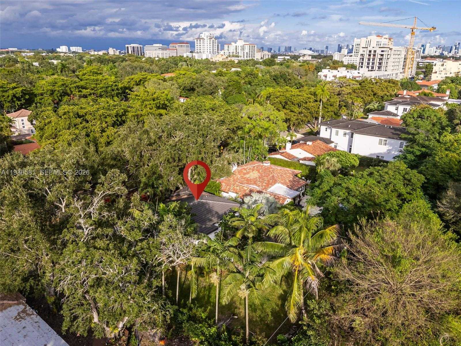 Small Image of 446 MADEIRA AVE, Coral Gables Number 23