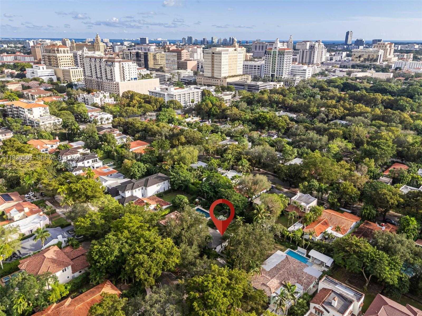 Small Image of 446 MADEIRA AVE, Coral Gables Number 6