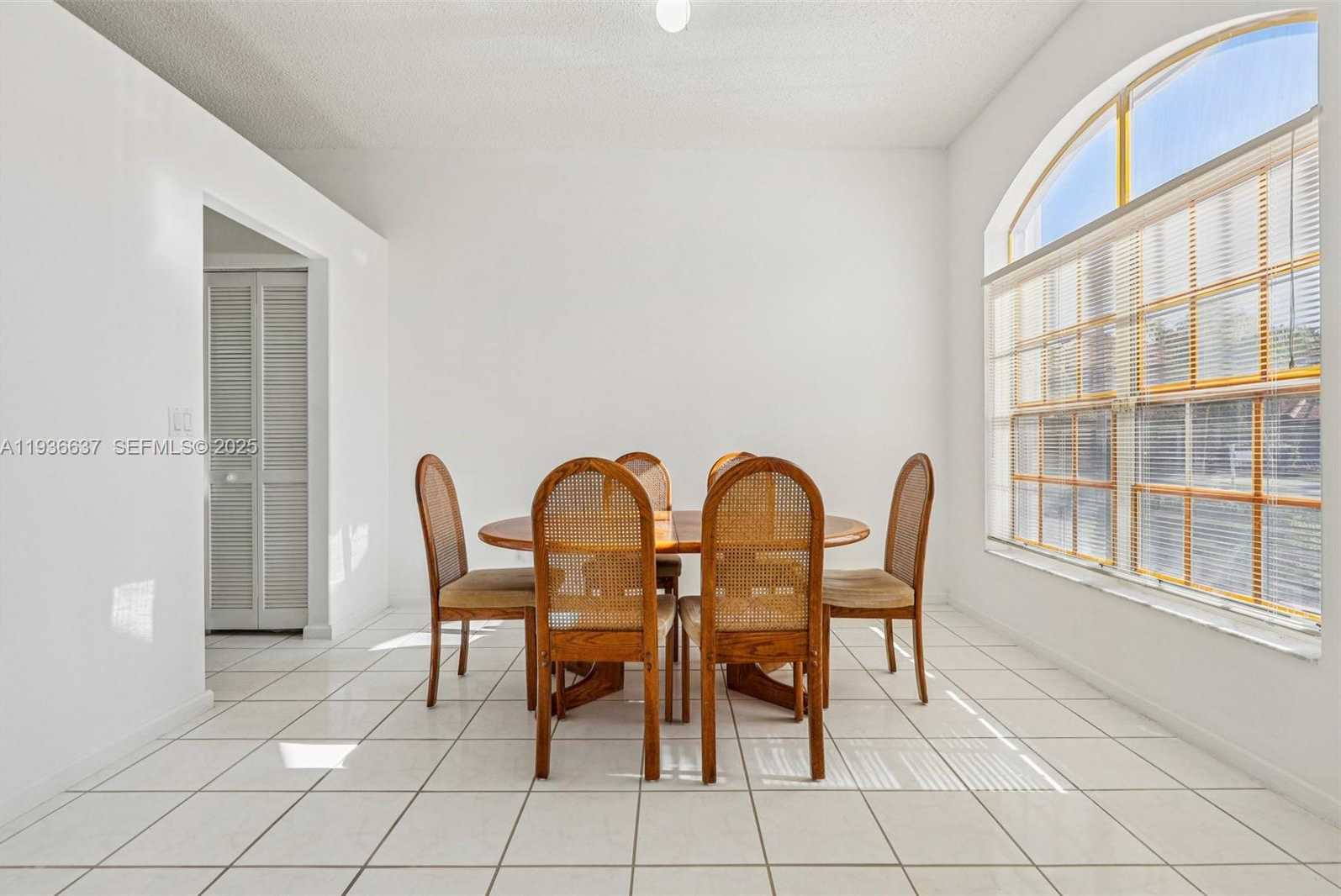 Small Image of 17811 SOUTH WEST 4TH CT, Pembroke Pines Number 12