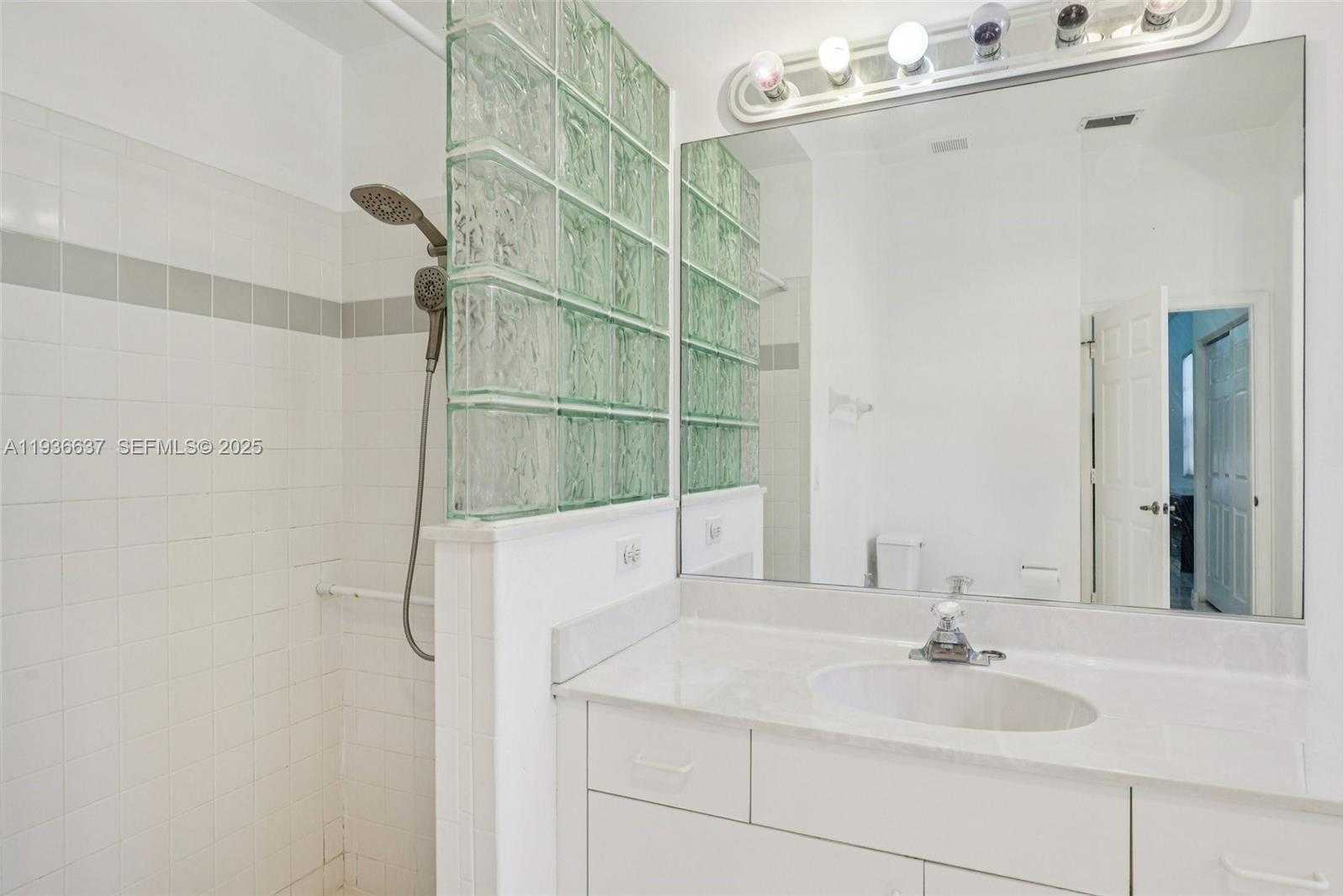 Small Image of 17811 SOUTH WEST 4TH CT, Pembroke Pines Number 39