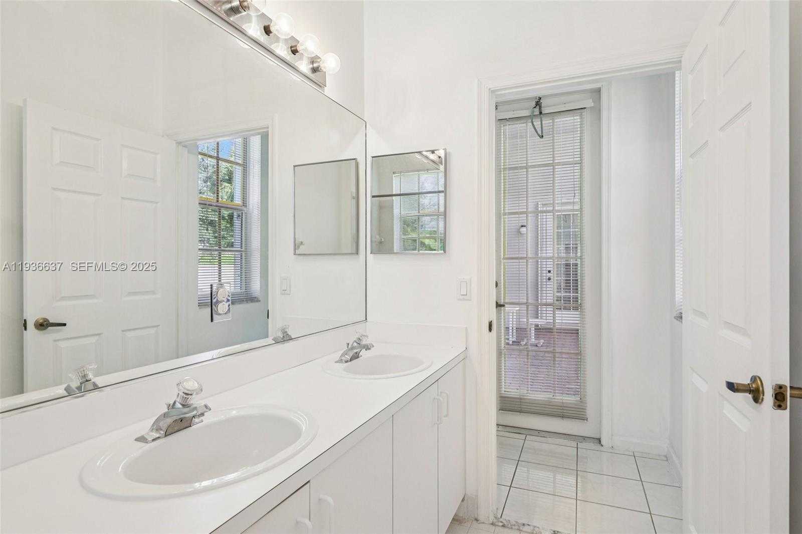 Small Image of 17811 SOUTH WEST 4TH CT, Pembroke Pines Number 48