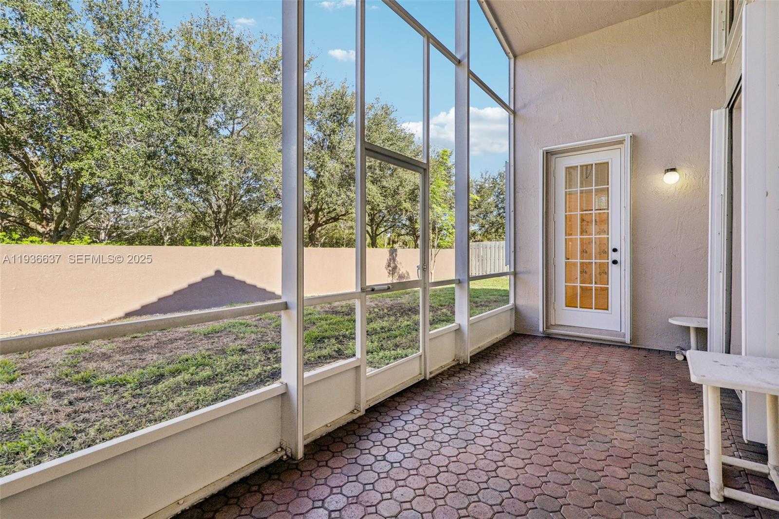 Small Image of 17811 SOUTH WEST 4TH CT, Pembroke Pines Number 50