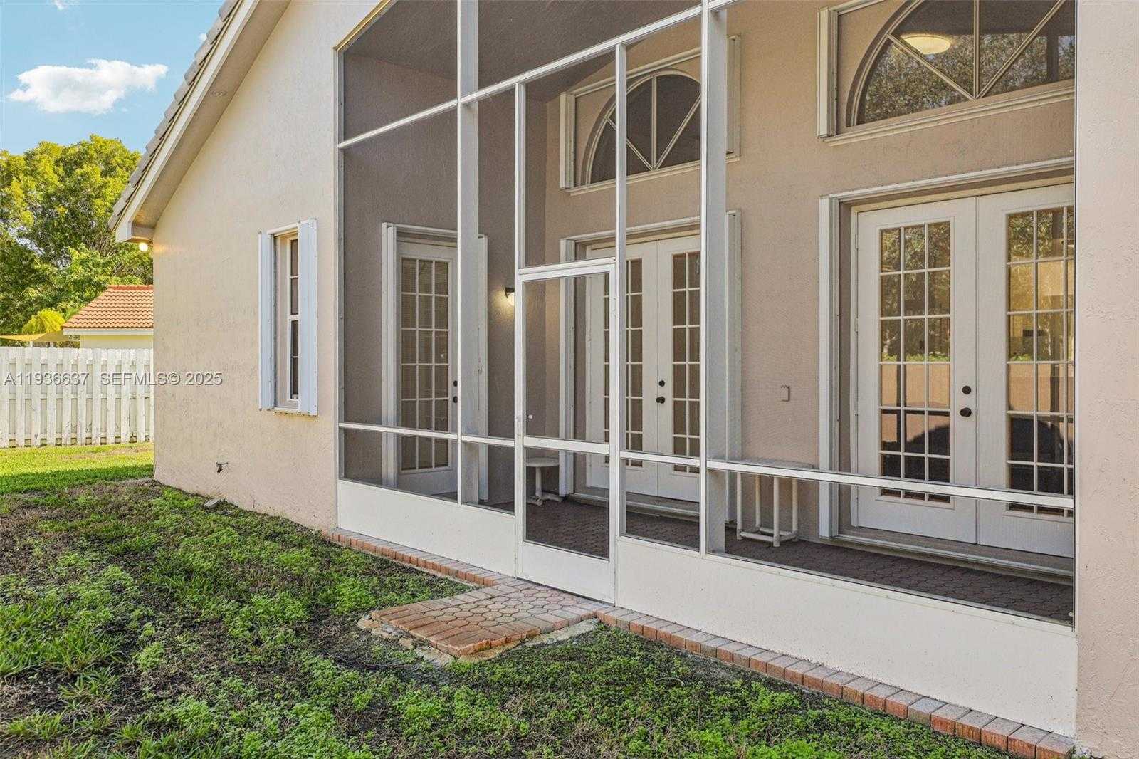 Small Image of 17811 SOUTH WEST 4TH CT, Pembroke Pines Number 52