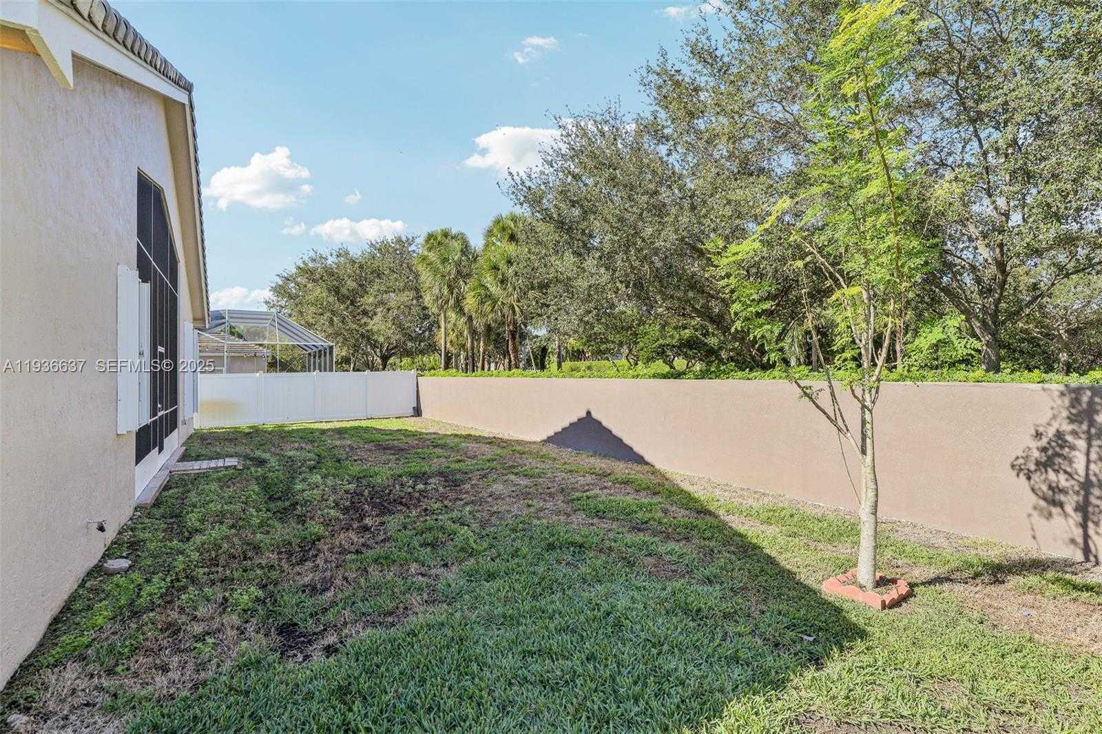 Small Image of 17811 SOUTH WEST 4TH CT, Pembroke Pines Number 55