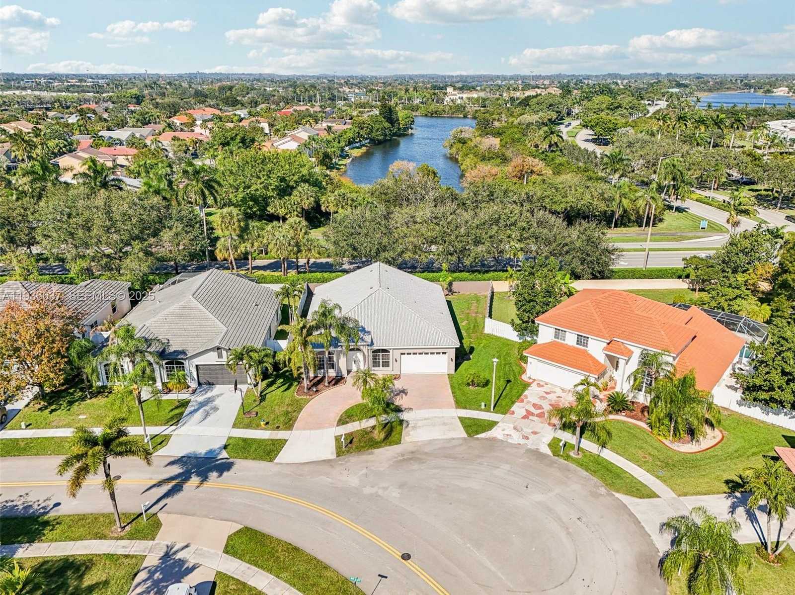 Small Image of 17811 SOUTH WEST 4TH CT, Pembroke Pines Number 61