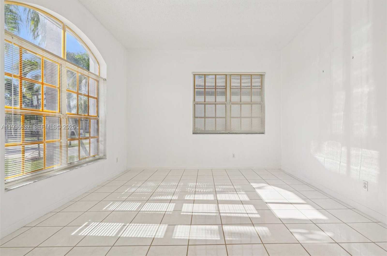 Small Image of 17811 SOUTH WEST 4TH CT, Pembroke Pines Number 8