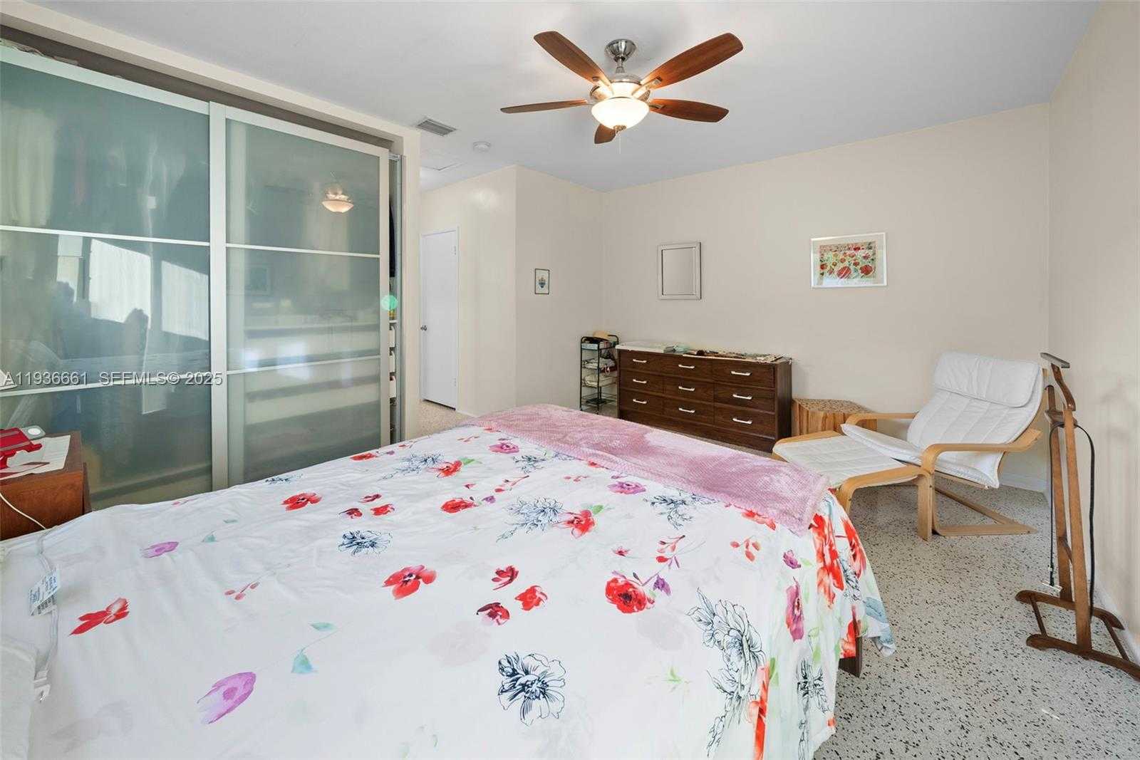 Small Image of 7517 CUTLASS AVE, North Bay Village Number 25