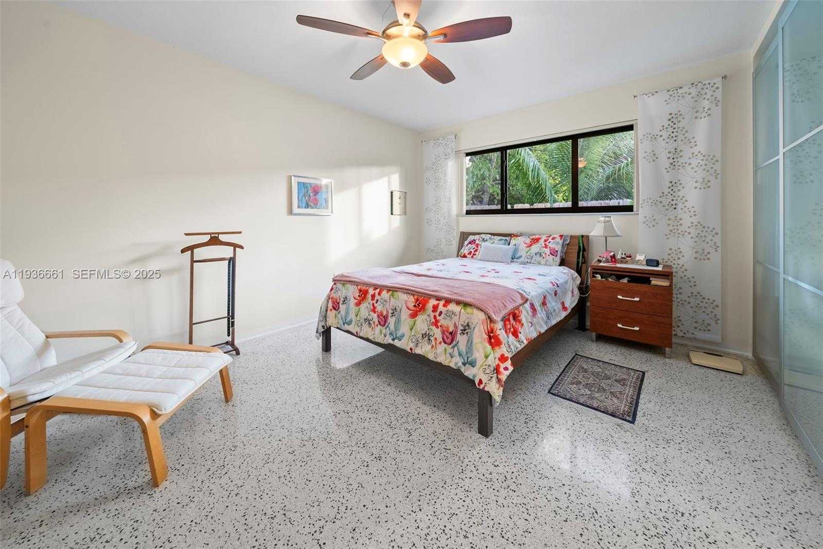 Small Image of 7517 CUTLASS AVE, North Bay Village Number 27