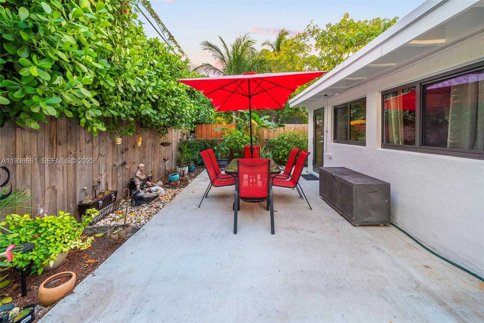 Small Image of 7517 CUTLASS AVE, North Bay Village Number 38