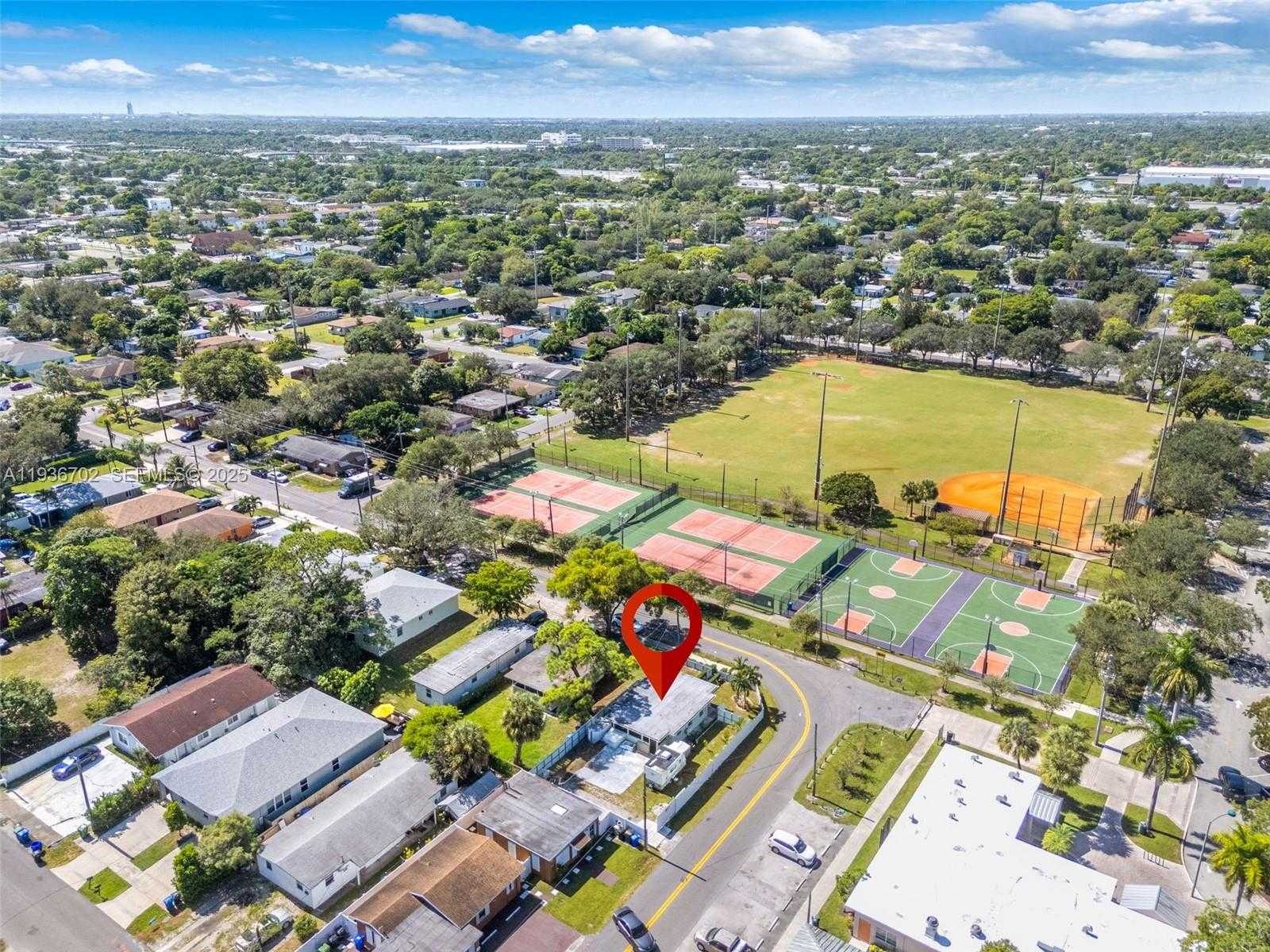 Small Image of 844 NORTH WEST 15TH AVE, Fort Lauderdale Number 4