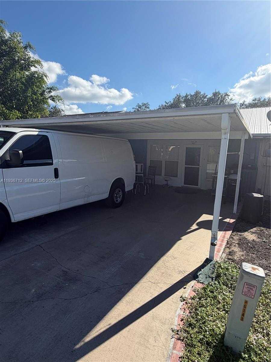 Small Image of 3112 SPINKS ROAD, Sebring Number 15