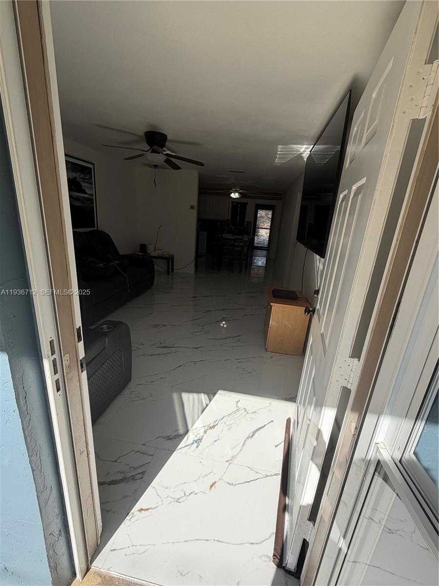 Small Image of 3112 SPINKS ROAD, Sebring Number 2