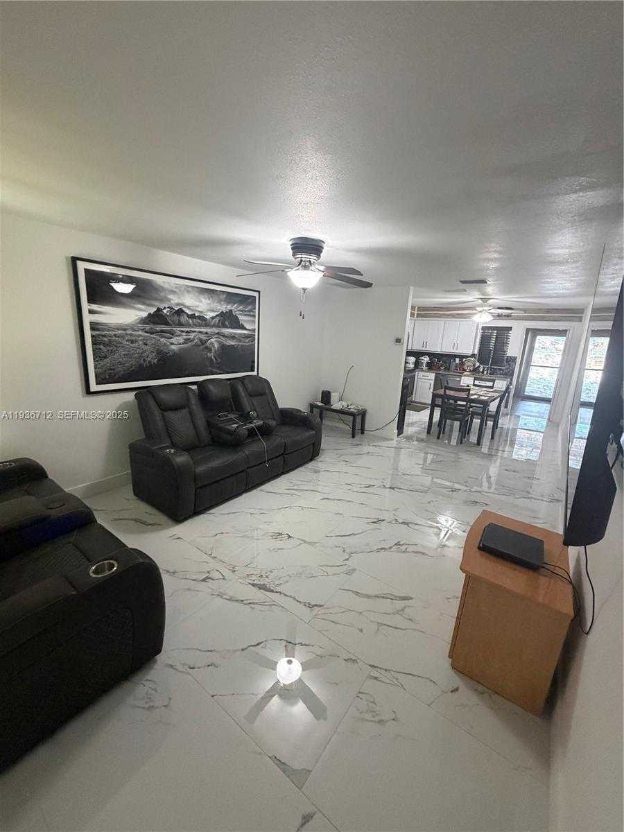 Small Image of 3112 SPINKS ROAD, Sebring Number 4