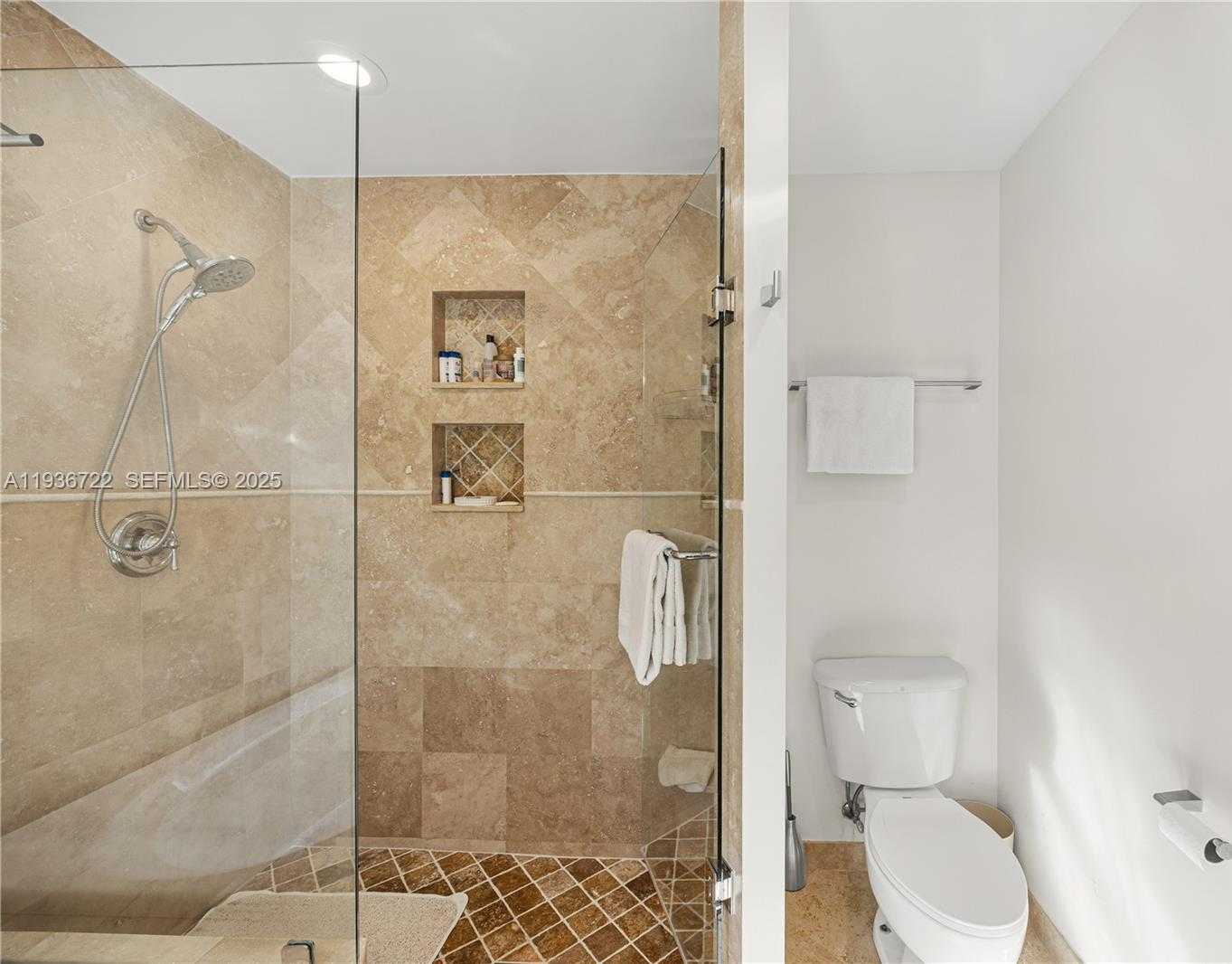 Small Image of 6240 NORTH EAST 20TH WAY, Fort Lauderdale Number 34