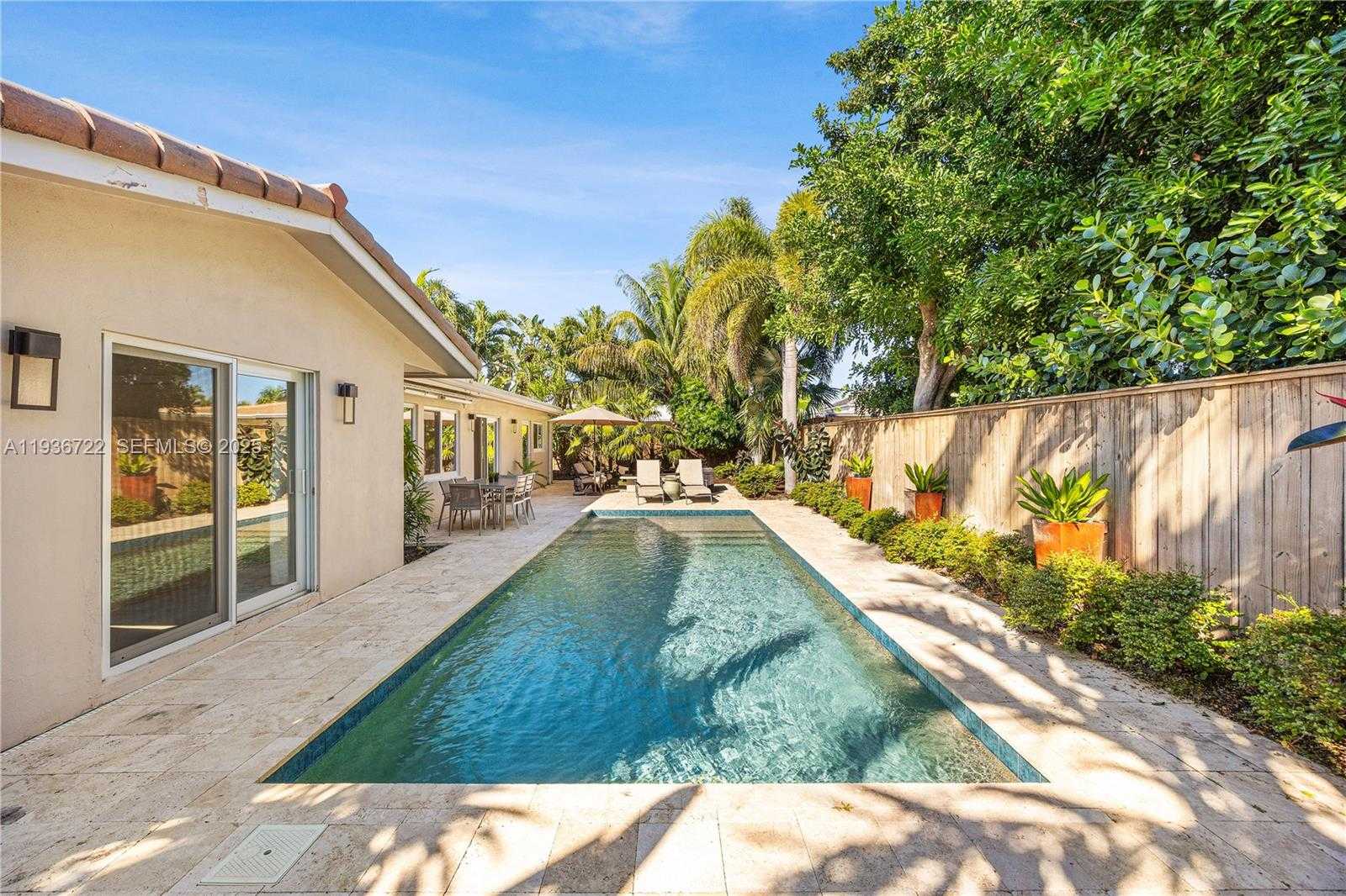 Small Image of 6240 NORTH EAST 20TH WAY, Fort Lauderdale Number 5