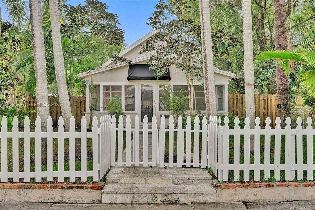 Small Image of 605 SOUTH WEST 6TH AVE, Fort Lauderdale Number 2