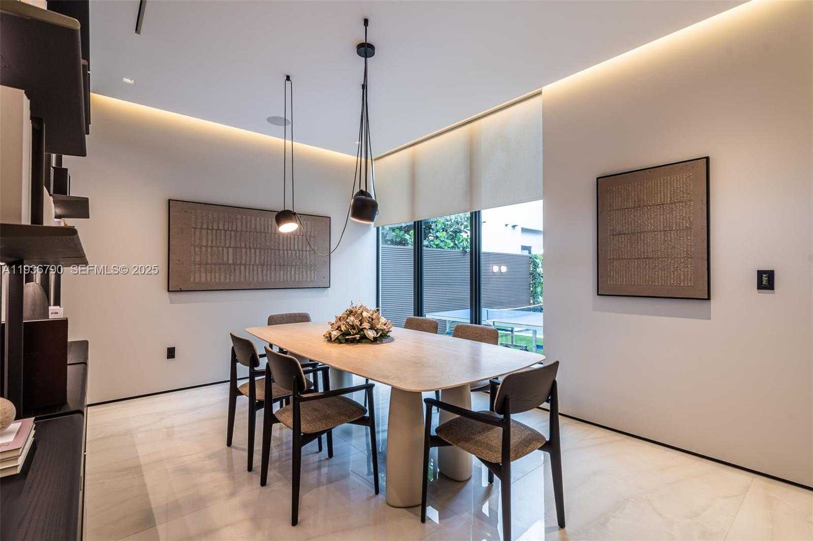 Small Image of 10540 NORTH WEST 67TH TER, Doral Number 15